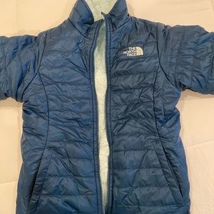 Navy North Face reversible coat. Girls M 10/12